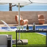 Seaview With Pool, Gym & Cinema