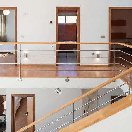 Villa Seaview With Pool, Gym & Cinema