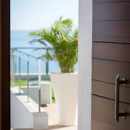 Seaview With Pool, Gym & Cinema * Santa Cruz de Tenerife