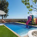 Seaview With Pool, Gym & Cinema فيلة *