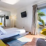 Seaview With Pool, Gym & Cinema *