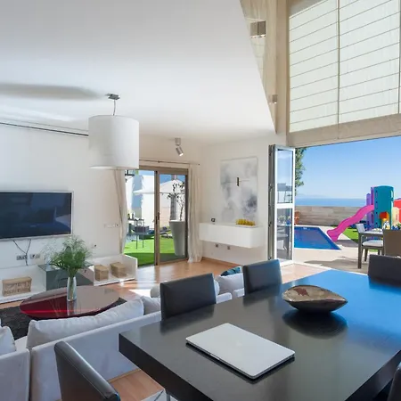 Willa Seaview With Pool, Gym & Cinema Santa Cruz de Tenerife