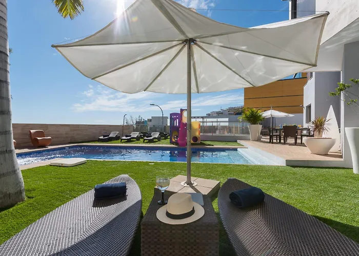 Seaview With Pool, Gym & Cinema Villa