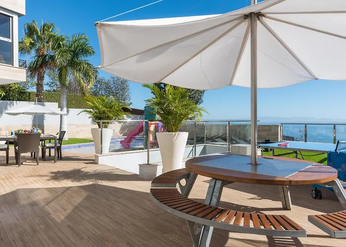 Seaview With Pool, Gym & Cinema Villa Santa Cruz de Tenerife