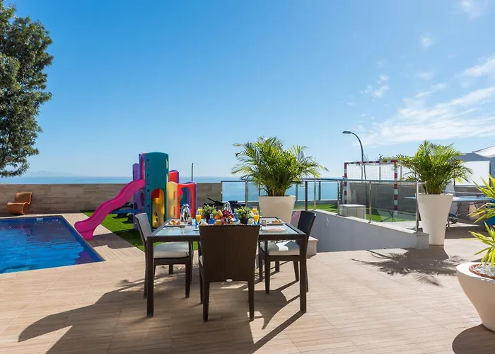 Seaview With Pool, Gym & Cinema Villa Santa Cruz de Tenerife