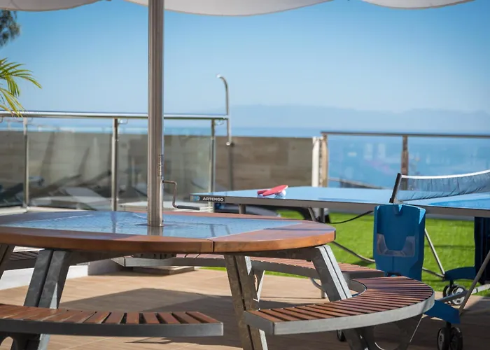 Villa Seaview With Pool, Gym & Cinema *