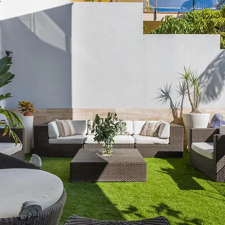Villa Seaview With Pool, Gym & Cinema